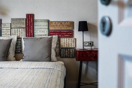 5 Vintage Guest House boeken