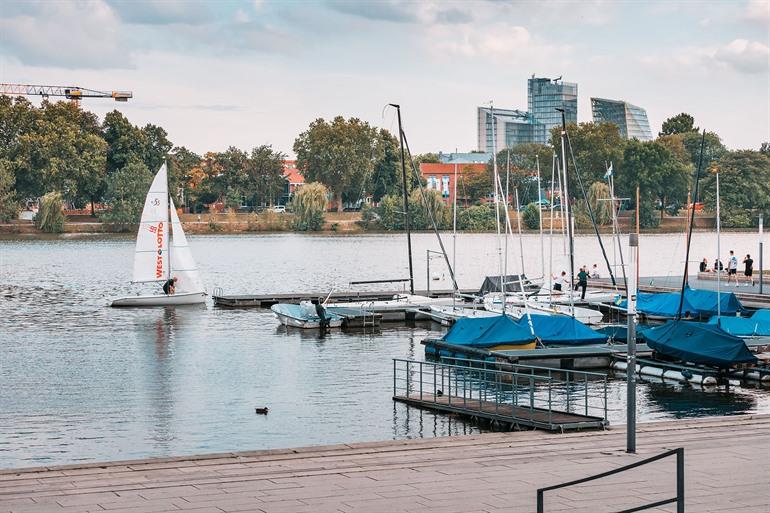 Aasee, het aangelegde stadsmeer Münster