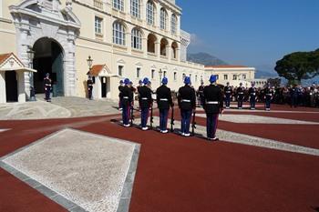 Aflossing van de wacht paleis Monaco