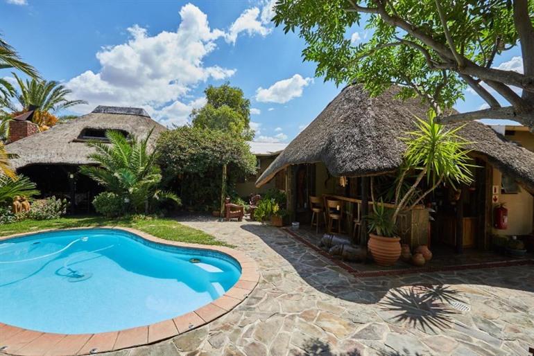 African Kwela Guest House met buitenzwembad boeken