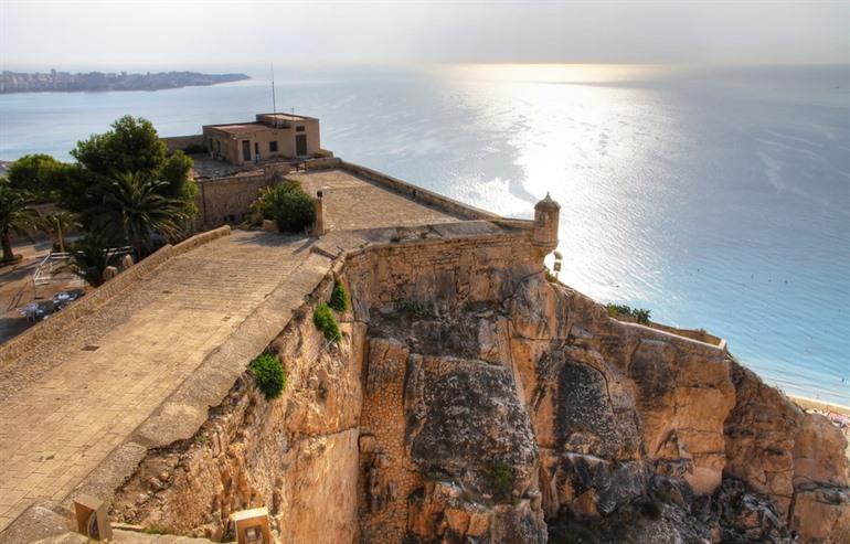 alicante castillo de santa barbara