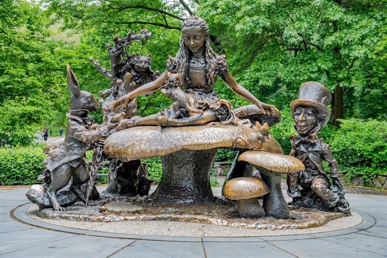 Alice in Wonderland, New York