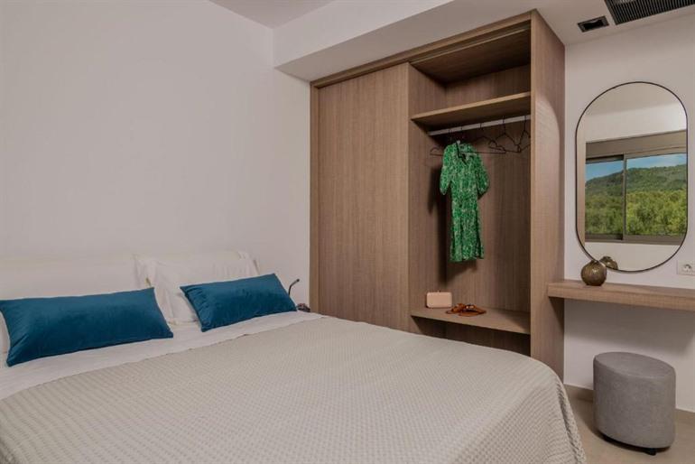 Antiona Villa boeken