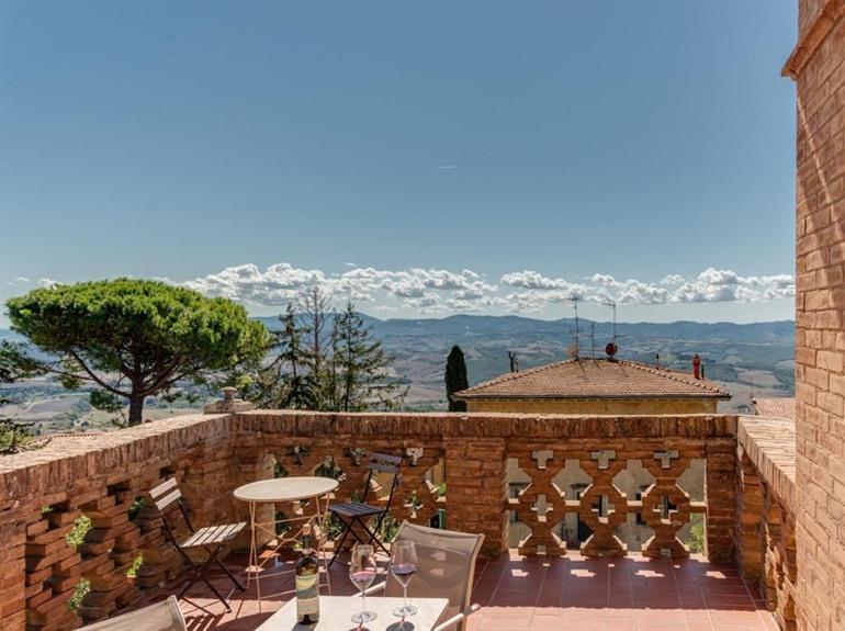 Appartement met uitzicht boeken in Volterra