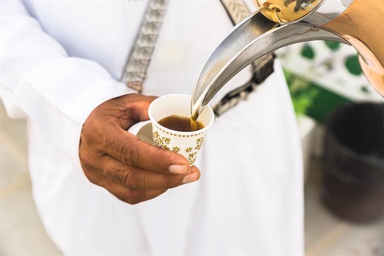 Arabische koffie proeven Dubai