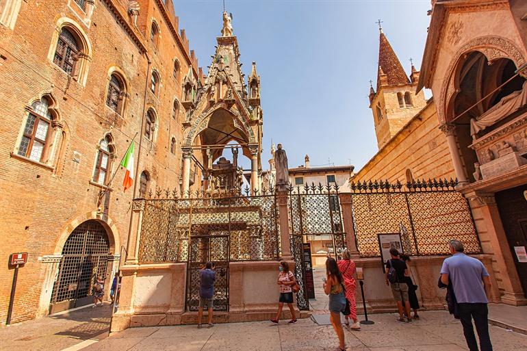 Arche Scaligere bezoeken in Verona, Italië