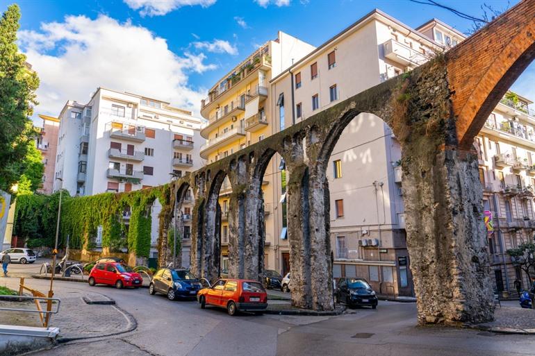 Archi dei Diavoli – de Duivelsbogen, Salerno