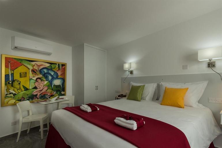 Art & Wine Studios and Apts (Larnaca)