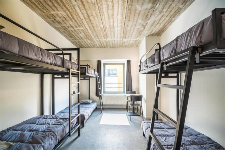 Auberge de Jeunesse Charleroi Youth Hostel boeken