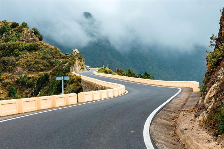 Autorijden in de Masca-vallei, Tenerife