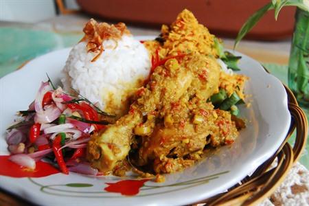 Ayam Betutu uit de Balinese keuken, Bali