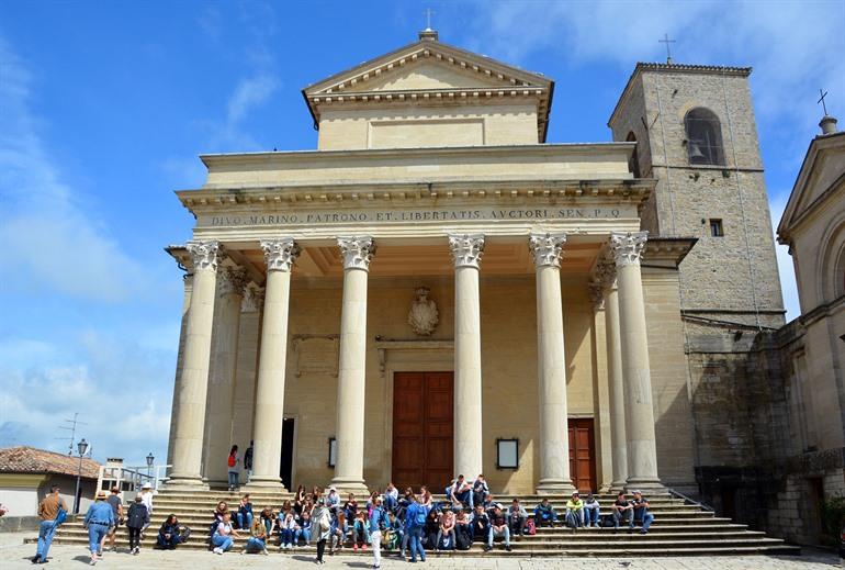 Basilica di San Marino bezoeken in San Marino