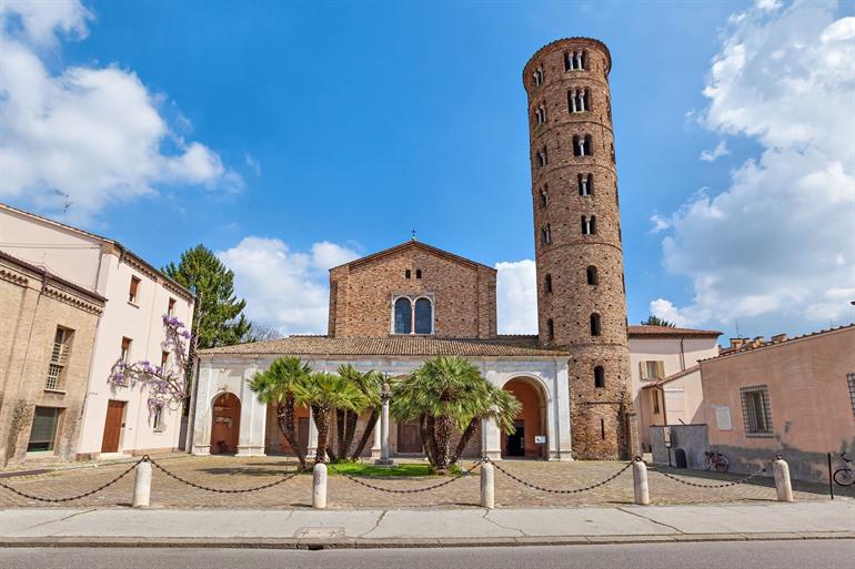 Basilica di Sant'Apollinare Nuovo bezoeken, Ravenna