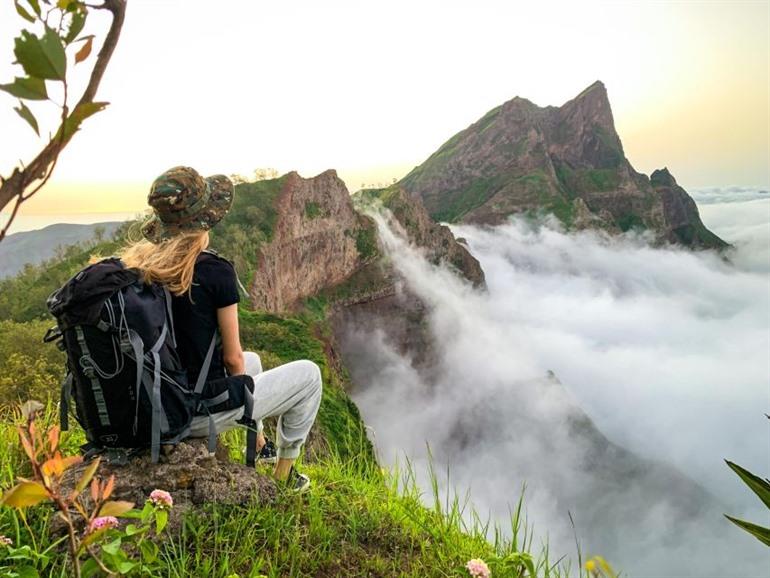 Beklim Pico D'Antónia, het hoogste punt van het eiland Santiago