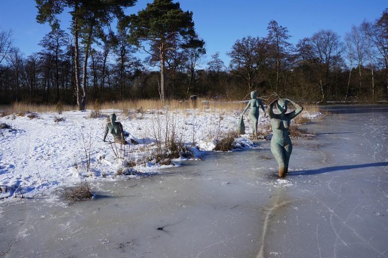 Bewonder enkele bijzondere kunstwerken op de Andreas Schotelroute