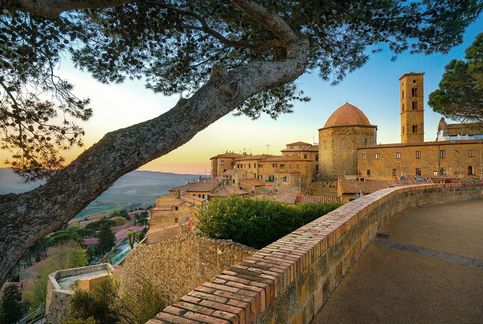 15 x top bezienswaardigheden in Volterra wat te zien & doen?