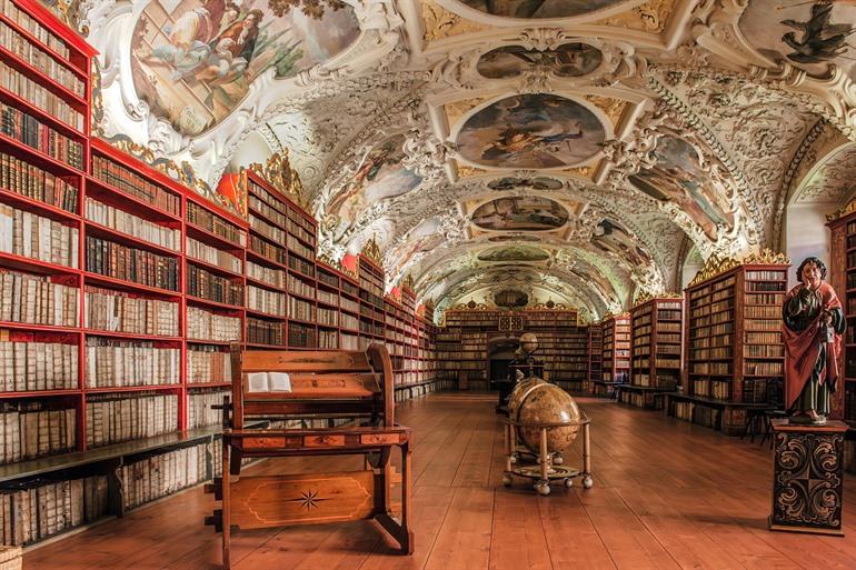 Bibliotheekzaal in het Strahov-klooster