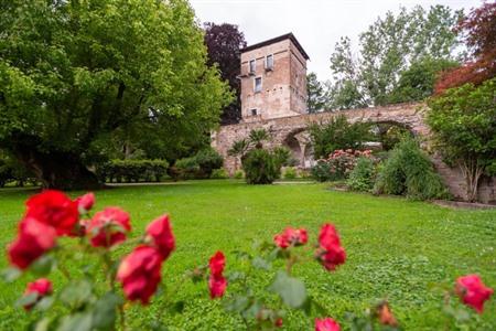 Bijzonder overnachten in een veertiende-eeuwse stadstoren