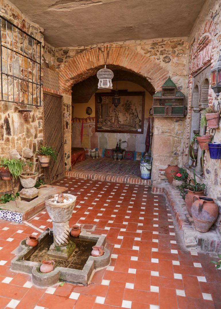 Binnen in het Casa-Museo Árabe Yusuf Al-Burch