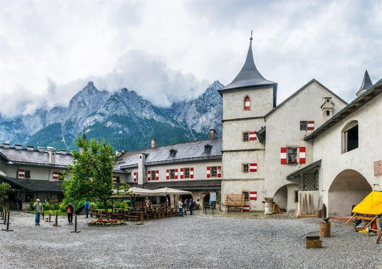 Binnenplaats van Kasteel Hohenwerfen, Oostenrijk