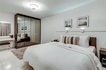 Black Pearl Apartment Hotel boeken