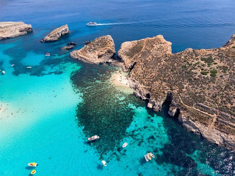 Blue Lagoon op Comino bezoeken