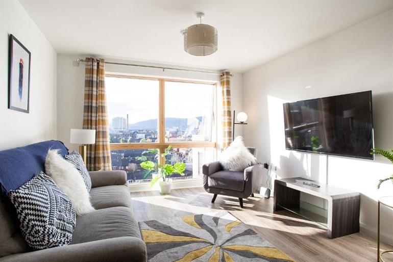 Boek een verblijf in Apartments by Luxus in Belfast