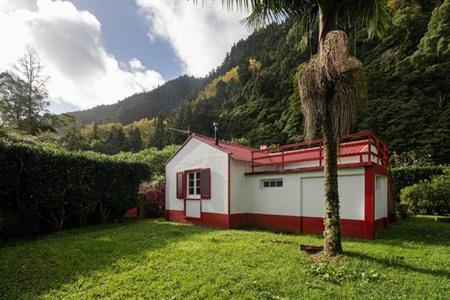 Boek hier je rustig gelegen vakantiewoning in Furnas