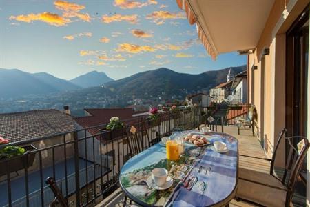 Boek je appartement met uitzicht bij Donna Sofi Holiday House