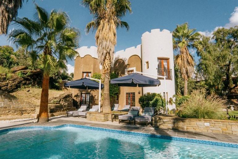 Boek je kasteelovernachting bij Boetiekhotel Heinitzburg 