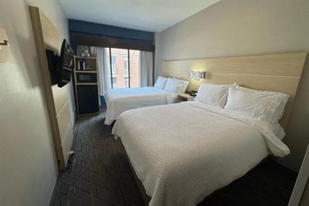 Boek je overnachting in Holiday Inn Express & Suites