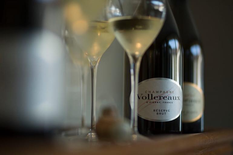 Boek je rondleiding door de 200 jaar oude champagnekelder van Vollereaux