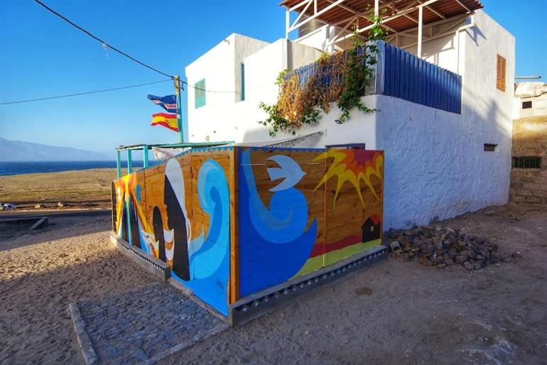 Boek je verblijf bij Beach house kasa Sala mansa aan het strand