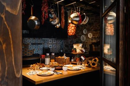 Boek je verblijf bij Bohemian Sophie Korce tijdens je bezoek aan Korçë