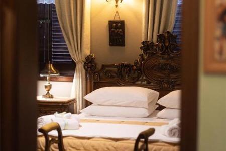 Boek je verblijf bij het karakteristieke Bujtina Sidheri