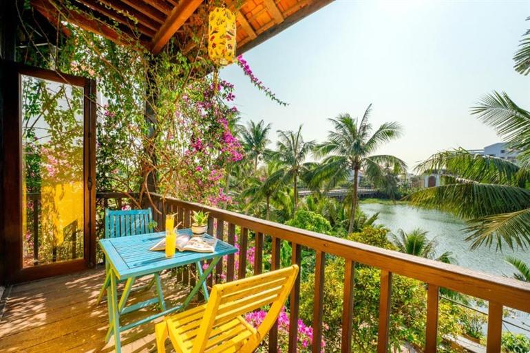 Boek je verblijf bij Hoi An Green Riverside Oasis Villa met zicht op de rivier
