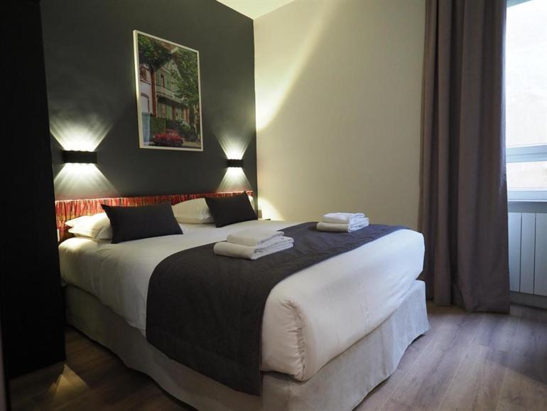 Boek je verblijf bij Hôtel Le Biarritz in Vichy