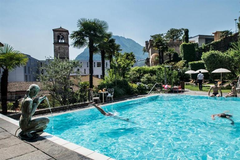 Boek je verblijf bij International au Lac Historic Lakeside Hotel