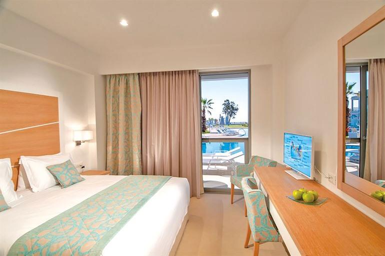 Boek nu een verblijf in het vijfsterrenhotel Blue Lagoon Princess in Chalkidiki 