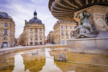 Bordeaux, place de la bourse