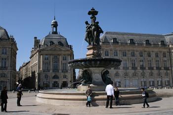 Bordeaux, place de la bourse