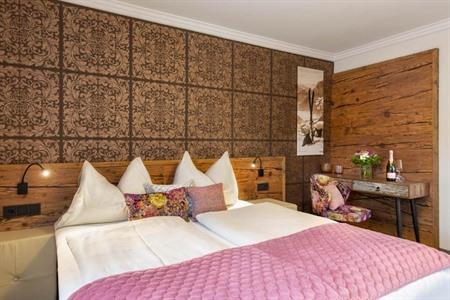 Boutique Hotel ANYBODY  boeken