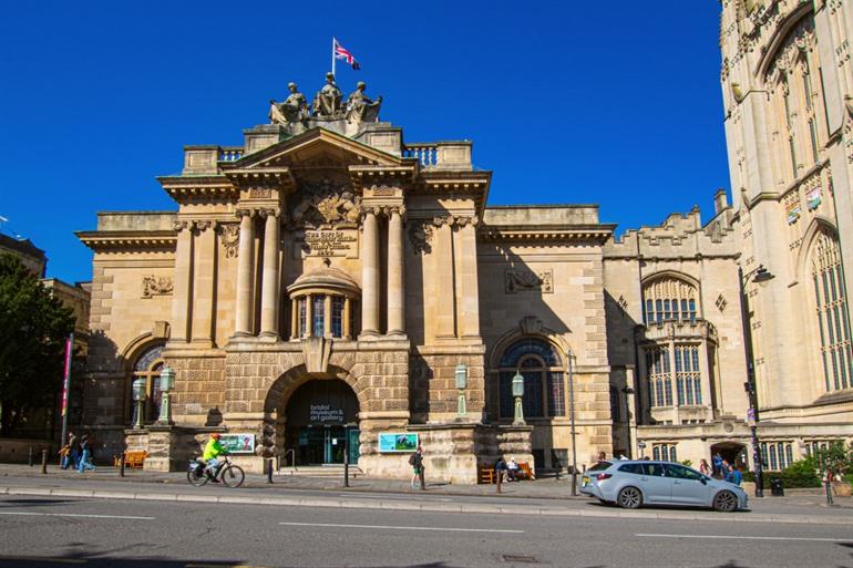 Bristol Museum & Art Gallery
