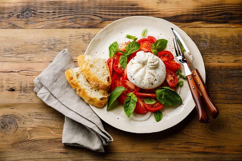 Burrata, Italiaanse keuken