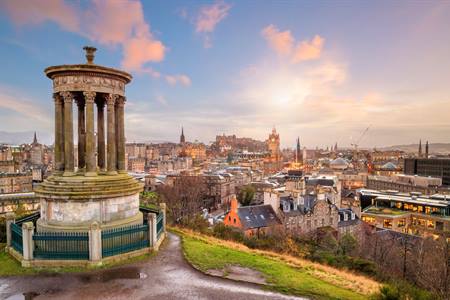 Calton Hill in Edinburgh bezoeken? Geniet van het uitzicht en de belangrijkste monumenten + tips