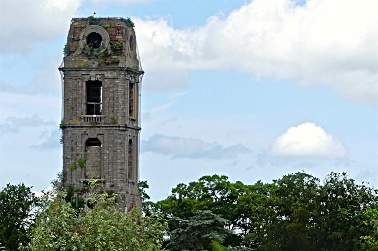 Cambron-Abbey in Pairi Daiza