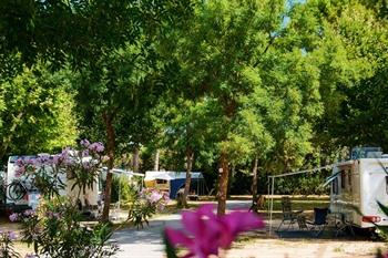 Camping Les Pêcheurs boeken