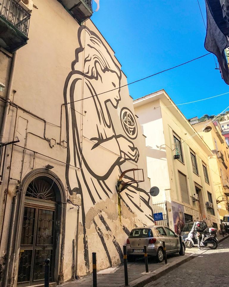 Care for knowledge van MP5, Napels