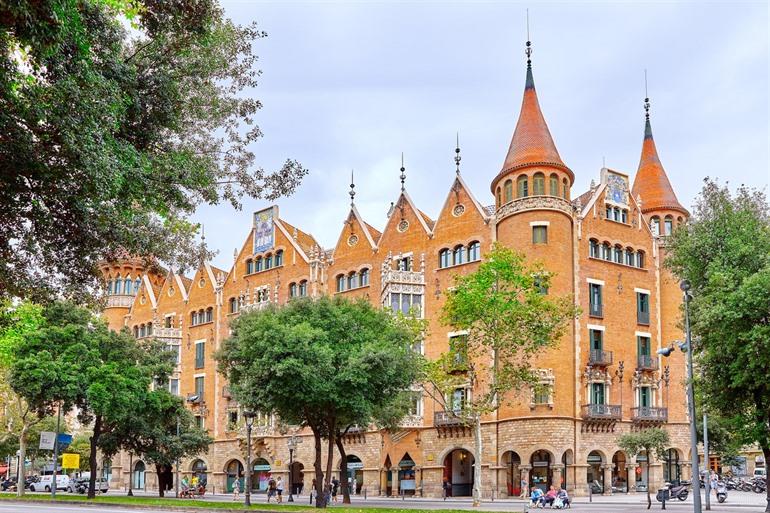 Casa Terrades / Les Punxes