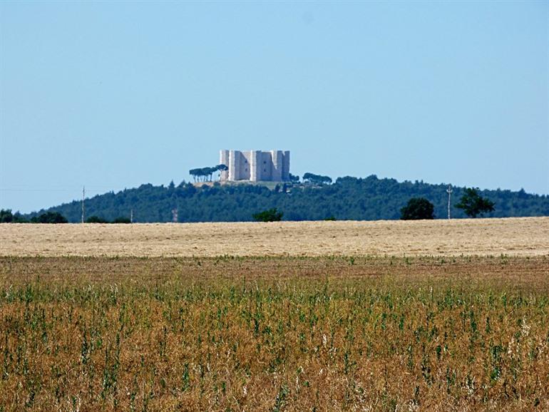 Castel Del Monte in Puglia
